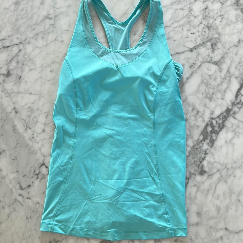 Lululemon size 8 light blue tank.
